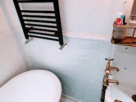 Tiler for bathroom in East London area